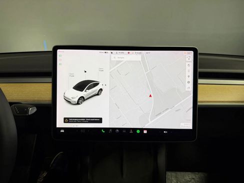 Used 2021 Tesla Model Y Long Range image 11