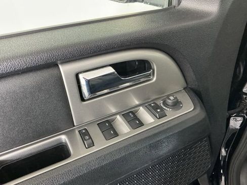 Used 2017 Ford Expedition Limited w/ Equipment Group 301A AWD/4WD image 14