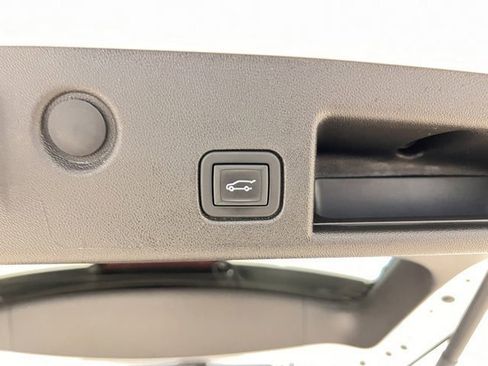 Certified 2024 Chevrolet Equinox LT image 8