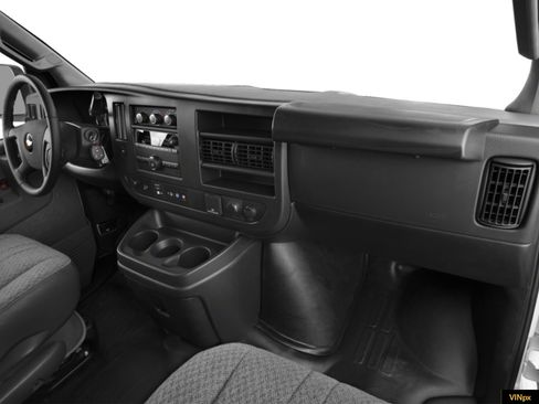 New 2026 Chevrolet Express 3500 RWD image 5