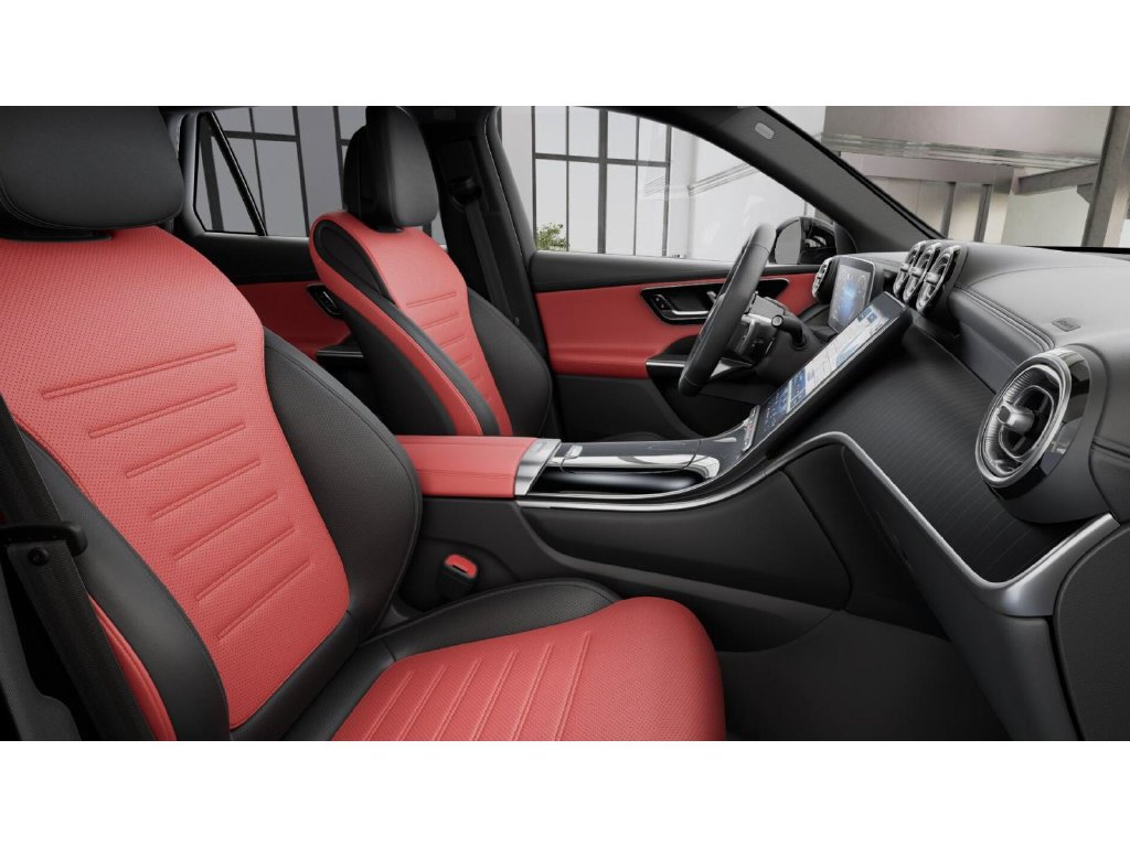 Used 2026 Mercedes-Benz GLC 300 4MATIC image 4