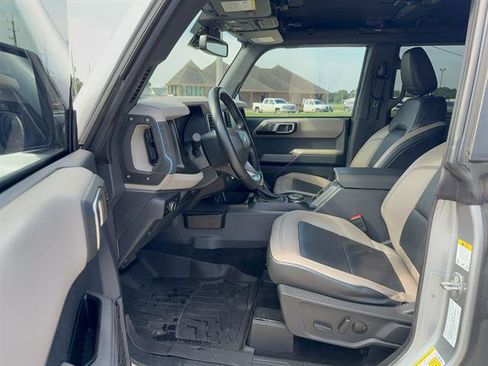 Used 2023 Ford Bronco Wildtrak AWD/4WD image 8