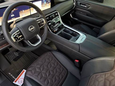 Certified 2025 Nissan Armada Platinum Reserve AWD/4WD image 17
