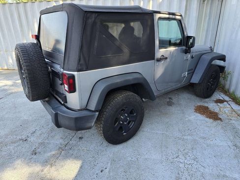 Used 2017 Jeep Wrangler Sport w/ Connectivity Group image 8