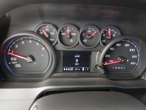 Used 2026 Chevrolet Silverado 1500 Custom AWD/4WD image 18