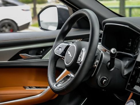 Used 2026 Jaguar F-PACE R-Dynamic S AWD/4WD image 18