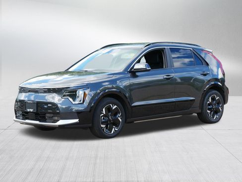 Certified 2024 Kia Niro Wind w/ Wind Preserve Package FWD image 3