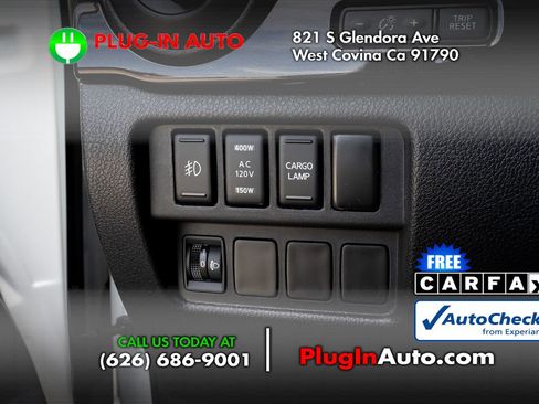 Used 2019 Nissan Titan SV w/ SV Convenience Package image 21