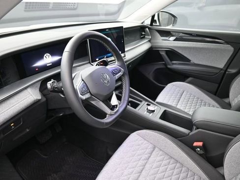 New 2026 Volkswagen Tiguan S image 18