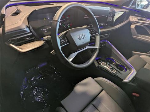 New 2025 Audi Q5 Premium Plus image 3