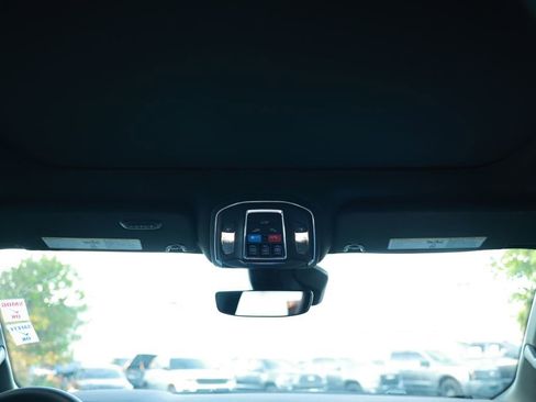 Used 2024 Jeep Wagoneer Series II RWD image 33