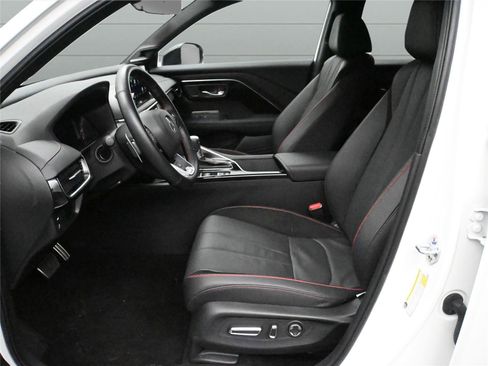 Certified 2025 Acura ADX A-Spec image 10