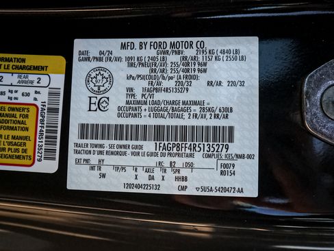 Used 2024 Ford Mustang GT Premium image 34