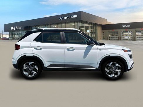 New 2025 Hyundai Venue Limited image 9