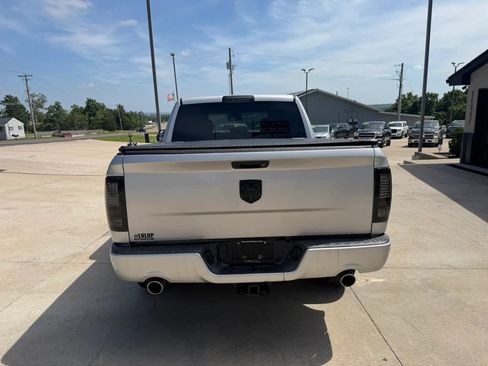 Used 2016 RAM 1500 Express AWD/4WD image 8