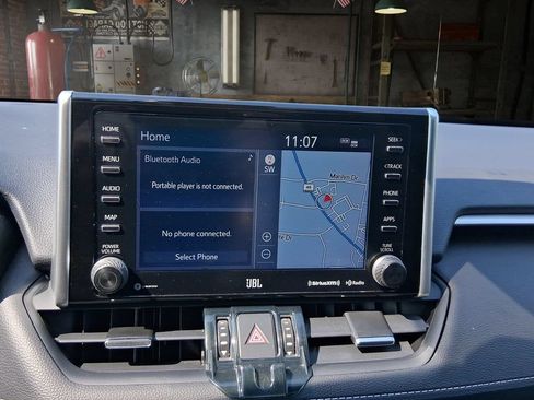 Used 2021 Toyota RAV4 Limited AWD/4WD image 21