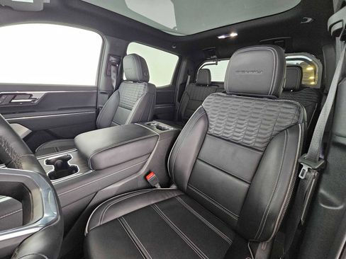 Used 2024 GMC Sierra EV Denali image 22