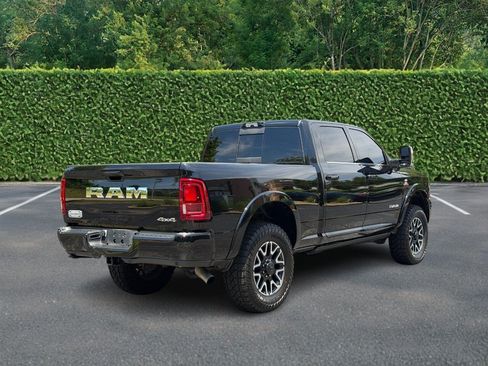 Used 2025 RAM 2500 Limited AWD/4WD image 3
