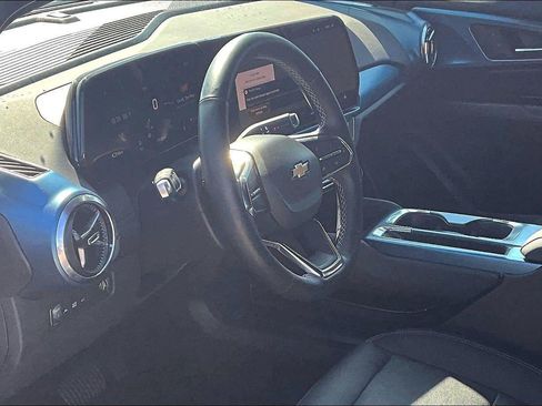 Used 2024 Chevrolet Equinox EV LT FWD image 13