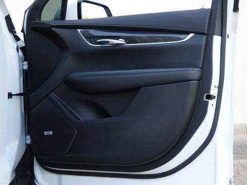 Used 2021 Cadillac XT6 Sport image 39