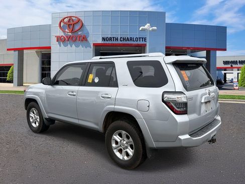 Used 2015 Toyota 4Runner SR5 RWD image 4
