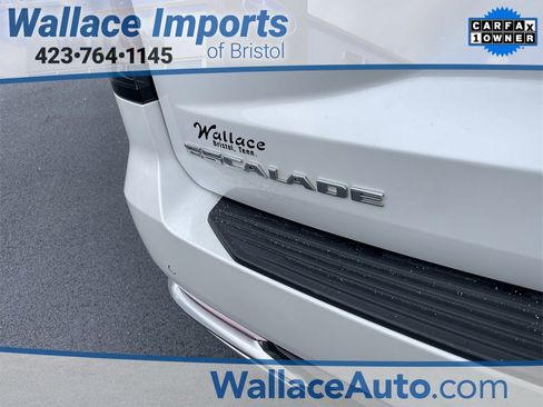 Used 2022 Cadillac Escalade ESV Premium Luxury w/ Performance Package image 7