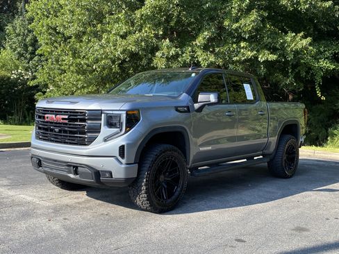 Used 2025 GMC Sierra 1500 Elevation w/ Elevation Premium Package AWD/4WD image 5