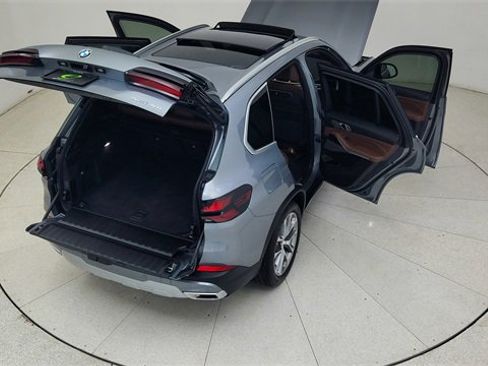 Used 2026 BMW X5 sDrive40i image 86