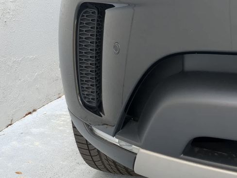 Certified 2025 Land Rover Discovery S AWD/4WD image 11