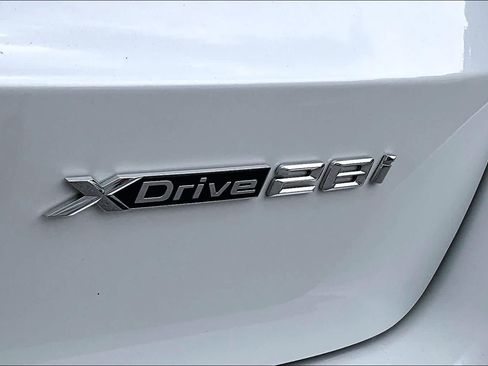 Used 2025 BMW X1 xDrive28i AWD/4WD image 9