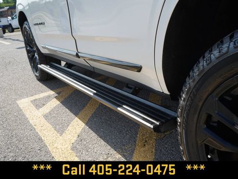 Used 2021 GMC Yukon Denali w/ Denali Ultimate Package AWD/4WD image 10