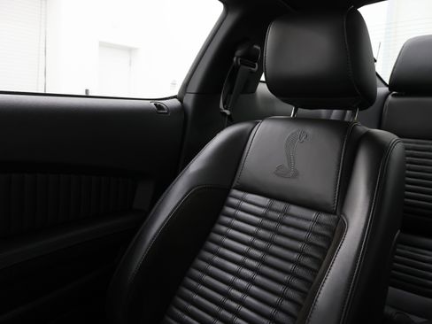 Used 2011 Ford Mustang Shelby GT500 w/ SVT Performance Pkg image 43