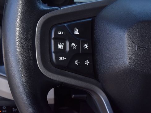 Used 2023 Ford Bronco Wildtrak image 24