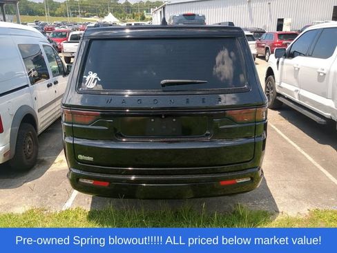 Used 2024 Jeep Wagoneer L Series II w/ Convenience Group I AWD/4WD image 3