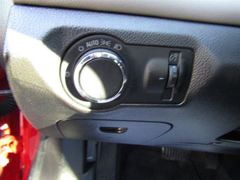 Used 2015 Chevrolet Cruze LS image 25