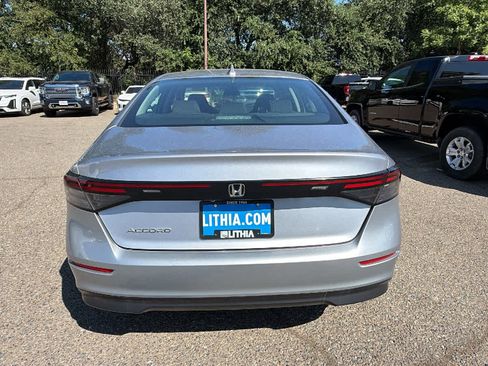 Used 2023 Honda Accord EX image 6