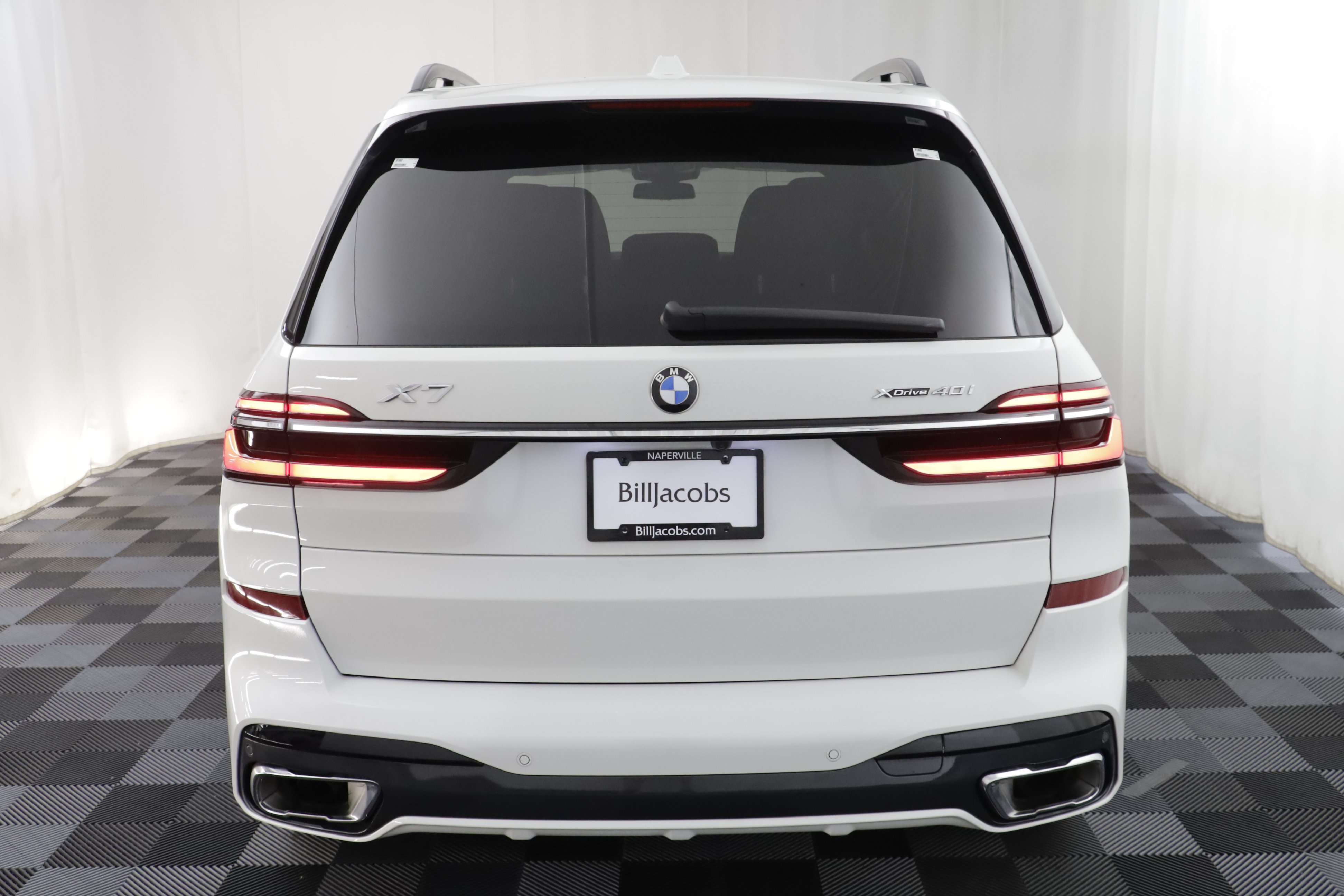 Used 2024 BMW X7 xDrive40i w/ M Sport Package AWD/4WD image 21