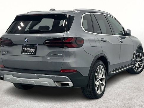 Used 2024 BMW X5 sDrive40i image 2