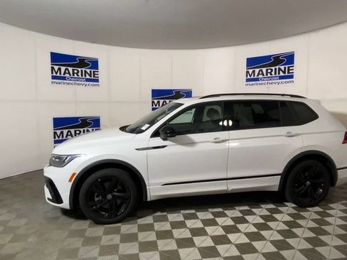 Used 2024 Volkswagen Tiguan SE R-Line FWD image 7