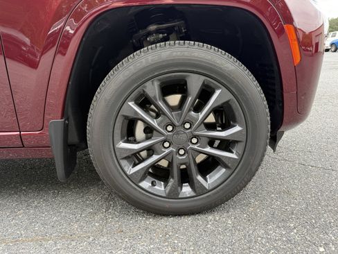 New 2026 Jeep Grand Cherokee L Limited AWD/4WD image 10