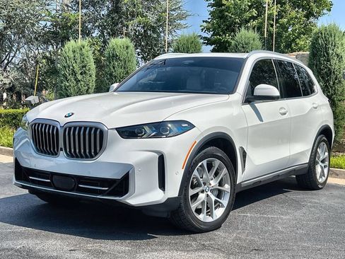 Used 2024 BMW X5 xDrive40i w/ Premium Package AWD/4WD image 1