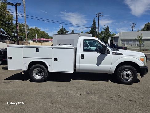 Used 2015 Ford F350 XL w/ Trailer Tow Package RWD image 5