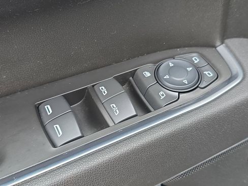 Used 2025 Chevrolet Silverado 1500 LTZ AWD/4WD image 18