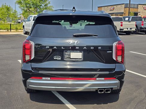 Used 2023 Hyundai Palisade Calligraphy w/ Cargo Package AWD/4WD image 11