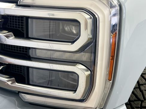 Used 2024 Ford F250 Platinum AWD/4WD image 11