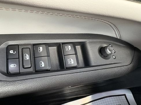Used 2023 Jeep Compass Limited AWD/4WD image 21