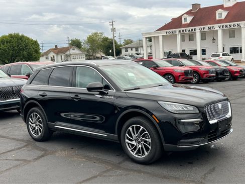 Used 2022 Lincoln Corsair FWD w/ Equipment Group 101A image 3