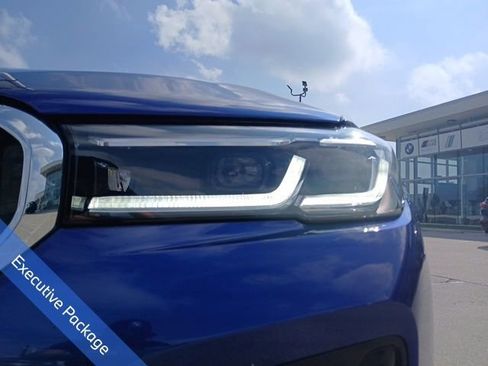 Used 2023 BMW M5 w/ Executive Package image 4