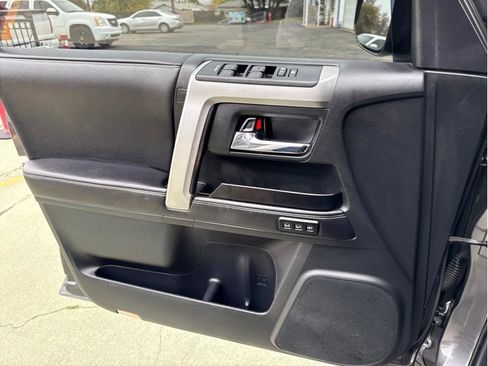 Used 2016 Toyota 4Runner Limited image 35