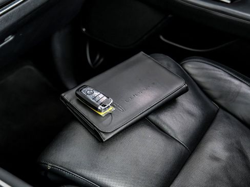 Used 2024 Lincoln Navigator Reserve image 60